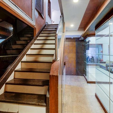 Capital O 77295 Hotel Bansidhar Bhuvan 뭄바이 외부 사진