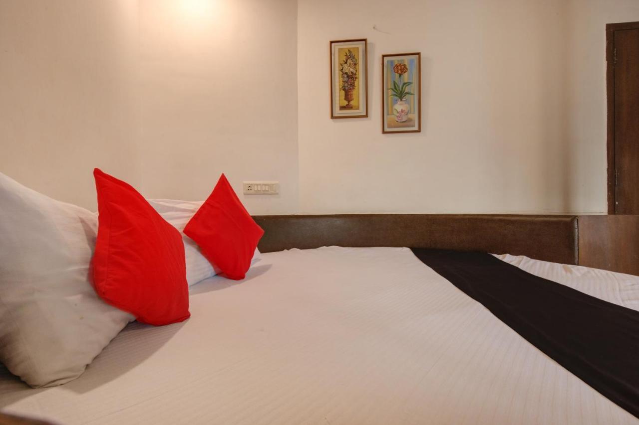 Capital O 77295 Hotel Bansidhar Bhuvan 뭄바이 외부 사진
