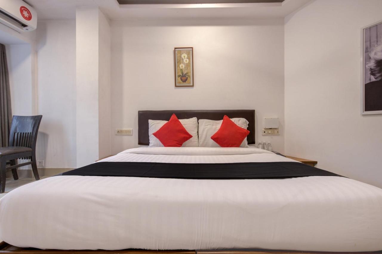 Capital O 77295 Hotel Bansidhar Bhuvan 뭄바이 외부 사진