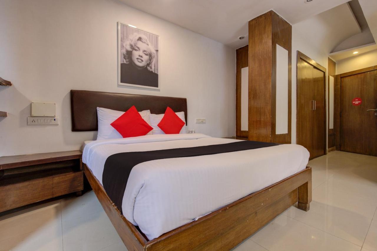 Capital O 77295 Hotel Bansidhar Bhuvan 뭄바이 외부 사진