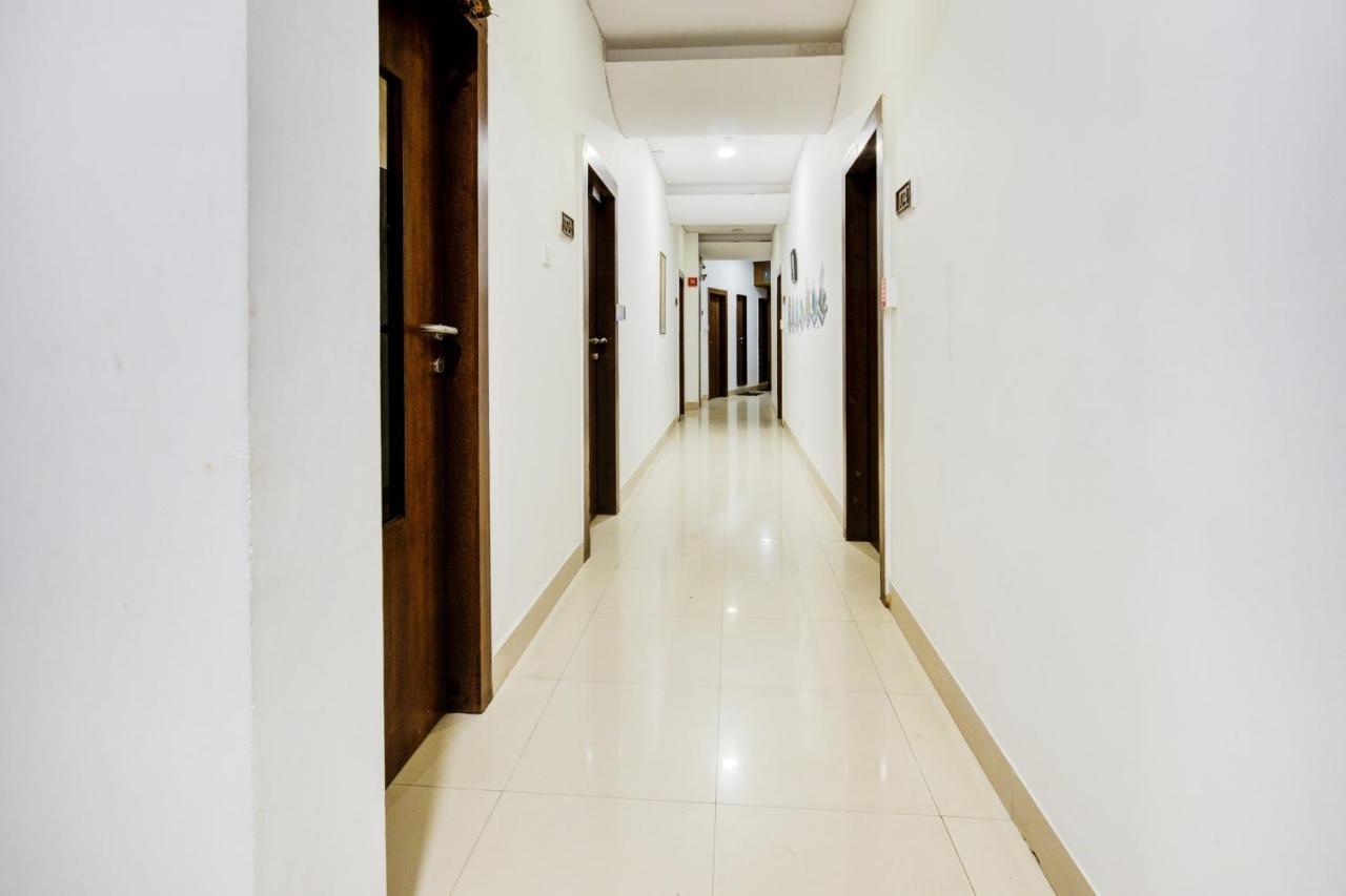 Capital O 77295 Hotel Bansidhar Bhuvan 뭄바이 외부 사진