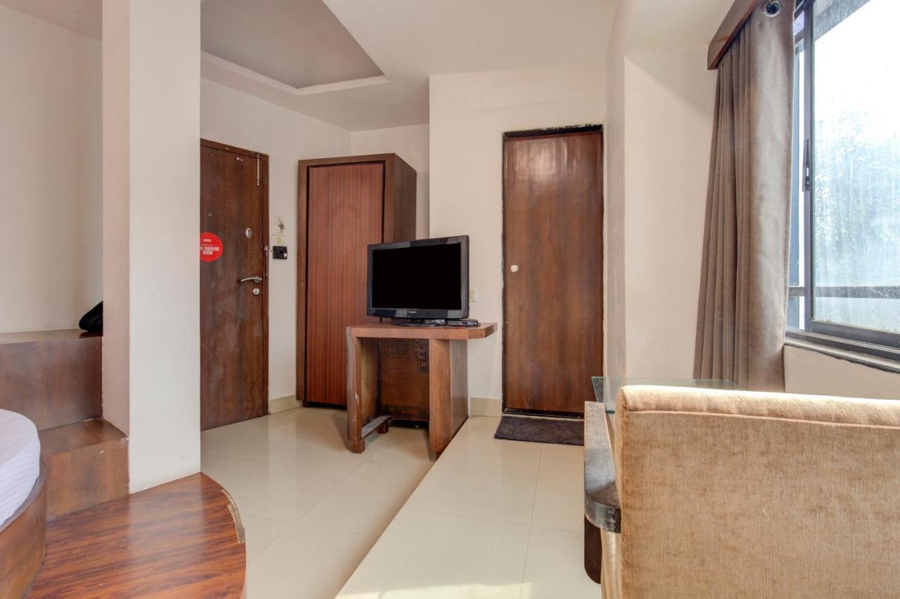 Capital O 77295 Hotel Bansidhar Bhuvan 뭄바이 외부 사진