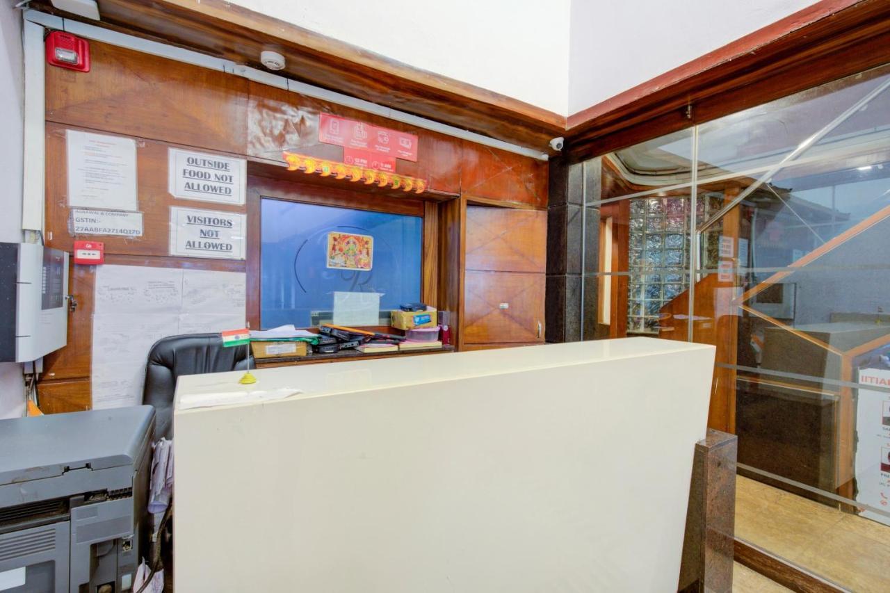 Capital O 77295 Hotel Bansidhar Bhuvan 뭄바이 외부 사진